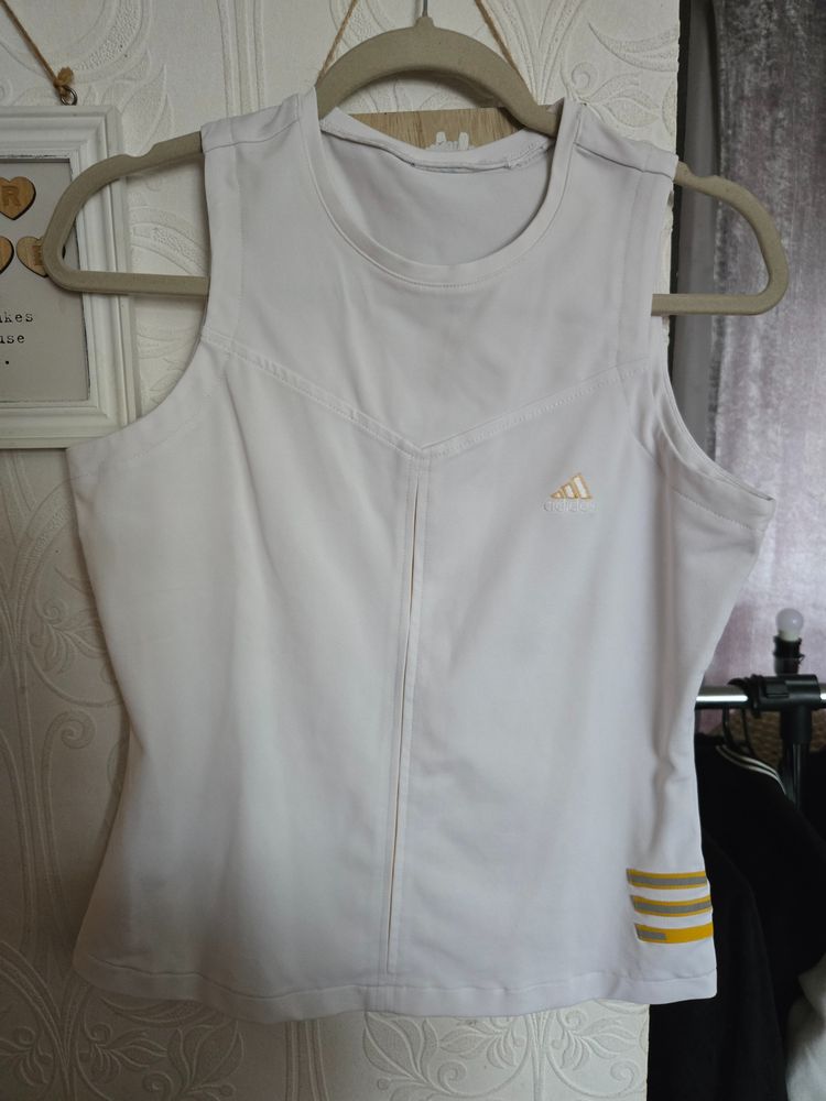 Adidas sleeveless top