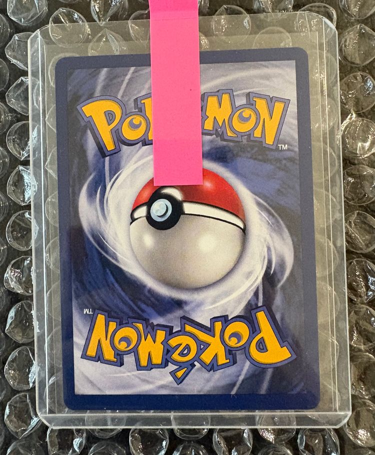 Pikachu Pokémon Trading Card 2