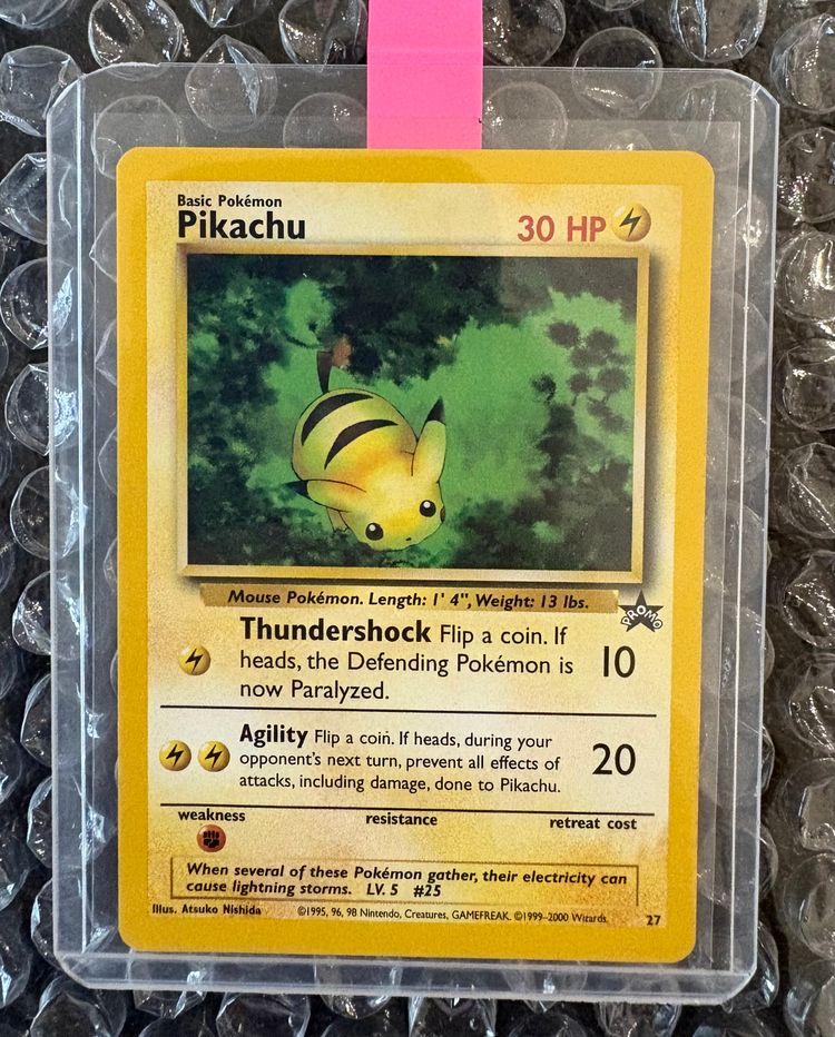 Pikachu Pokémon Trading Card