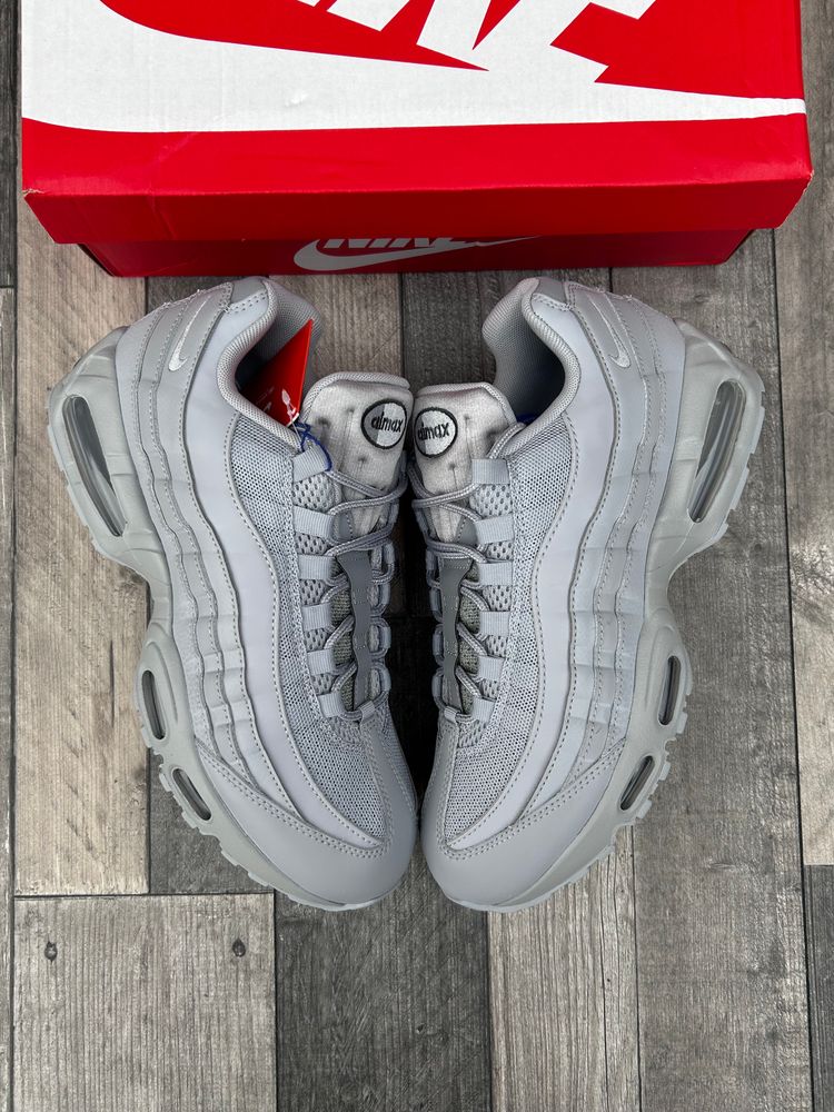 Immagine di Nike Air Max 95 OG BIG BUBBLE Trainers - ‘Triple Wolf Grey’ - Size UK 7,8.5,9  6
