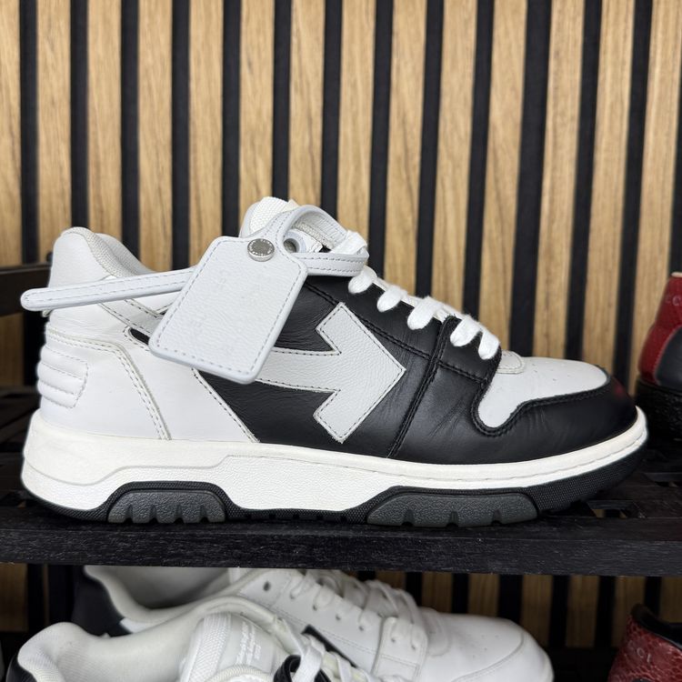 Off-White Out Of Office UK 6