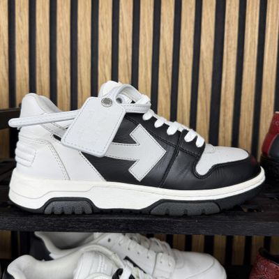 Off-White Out Of Office UK 6