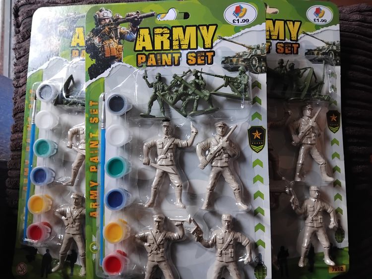 Army Paint Set With Toy Soldiers obraz 3