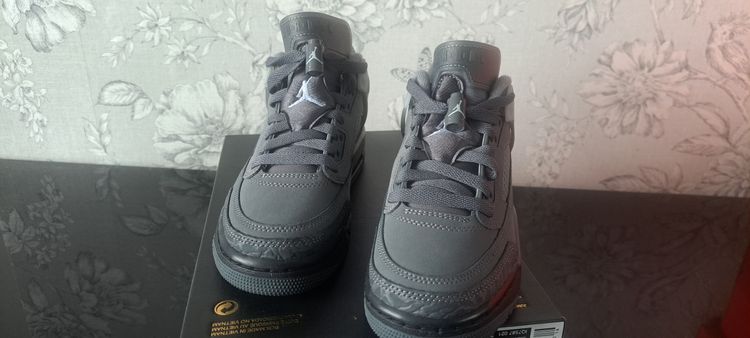 Jordan Spizike Low GS UK 3 EUR 35.5 Dark Grey Brand New Box No Lid image 2