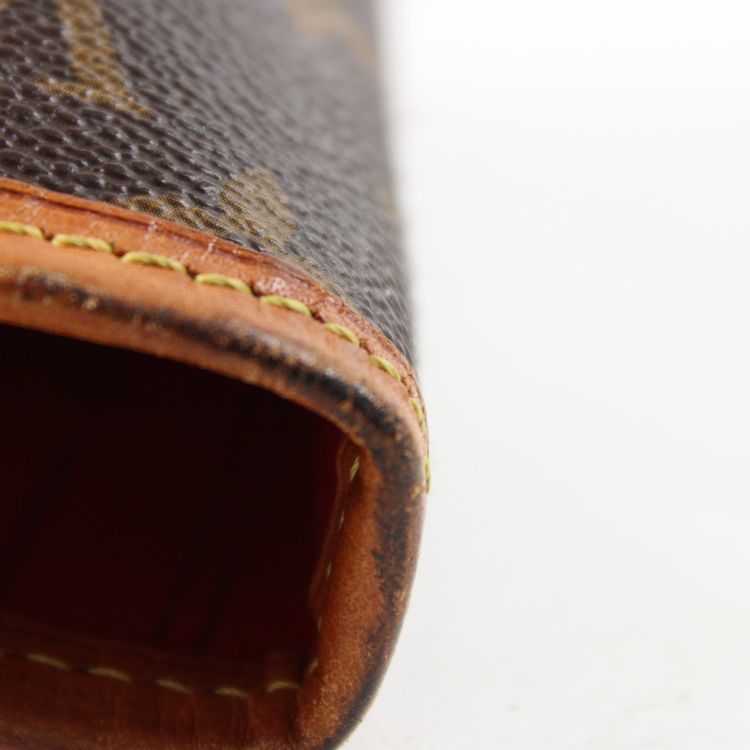 Louis Vuitton Neverfull MM Monogram image 10