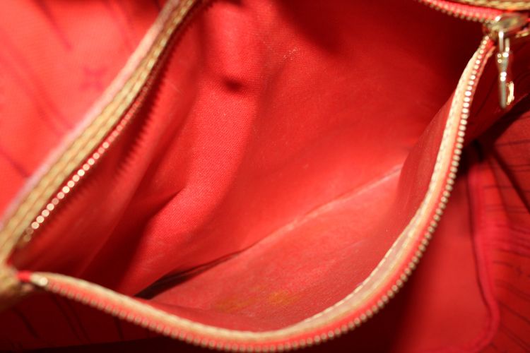 Louis Vuitton Neverfull MM Monogram image 23