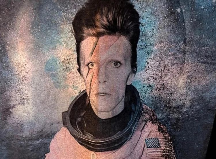 David Bowie Ziggy Space Astronaut Black Graphic T Shirt Size M UK 10 12 image 9