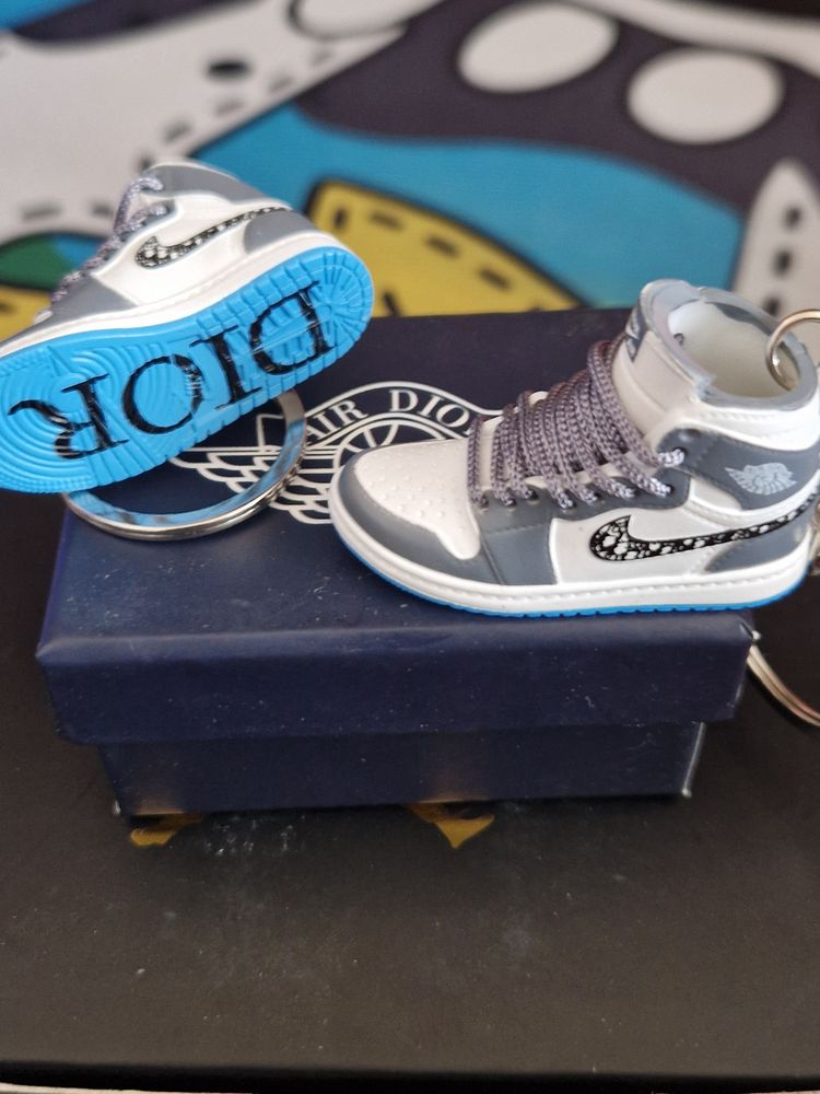 Other Miniature Air Dior Sneaker Keychain product image