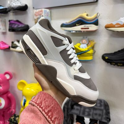 UK 7.5 Jordan 4 RM Dark Mocha (Brand New)