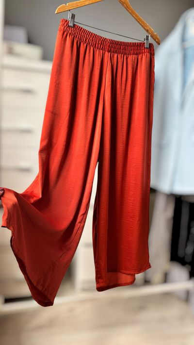 Pomarańczowe spodnie wide leg 46