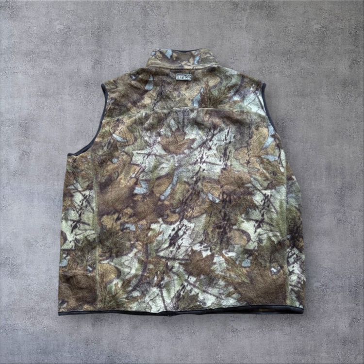 Destination Abode Shelter Camo Fleece Vest image 2
