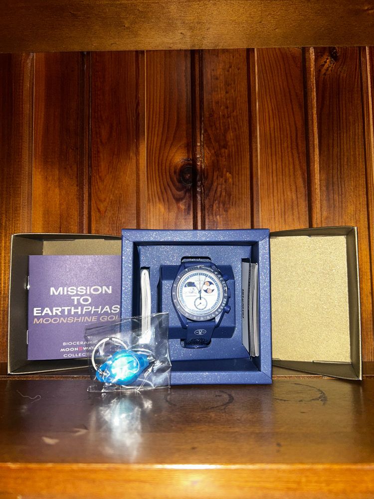 Omega Omega X Swatch Mission to Earthphase moonshine gold product image