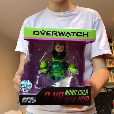 Blizzard D.va Nano Cola With Meka - Action Figures & Designer