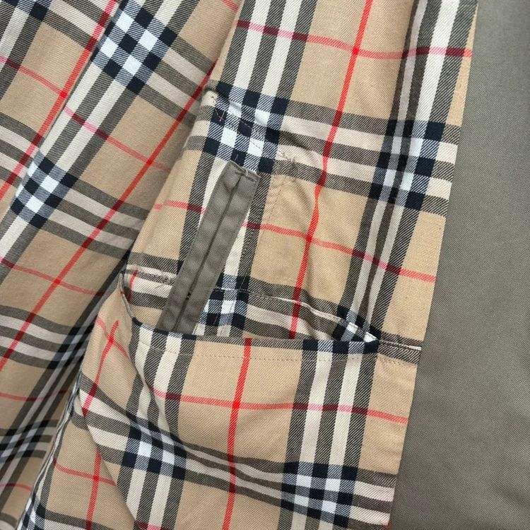 Burberry Vintage Olive Nova Check Lined Mac Trench Coat imagen 9