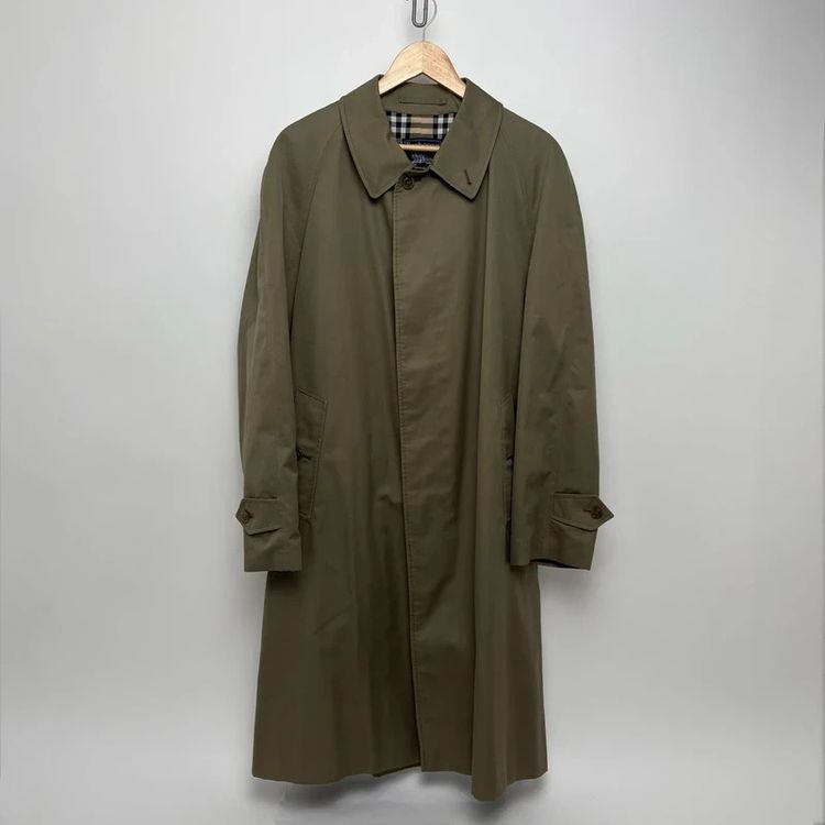 Burberry Vintage Olive Nova Check Lined Mac Trench Coat imagen 1