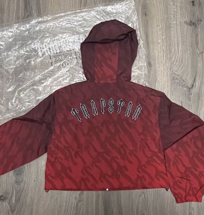 Trapstar Women’s Cropped Red Irongate Windbreaker