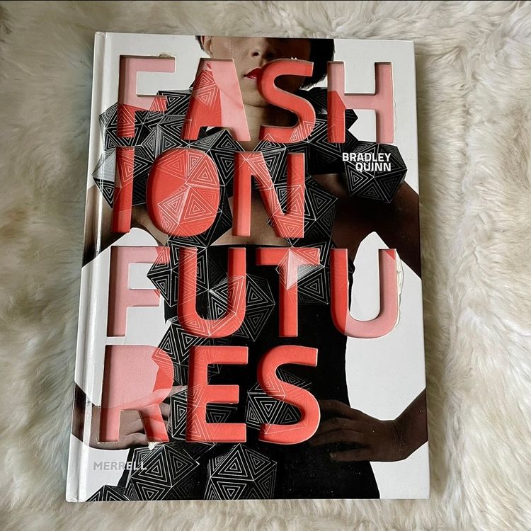 Merrell Fashion Futures Book By Bradley Quinn imagen del producto