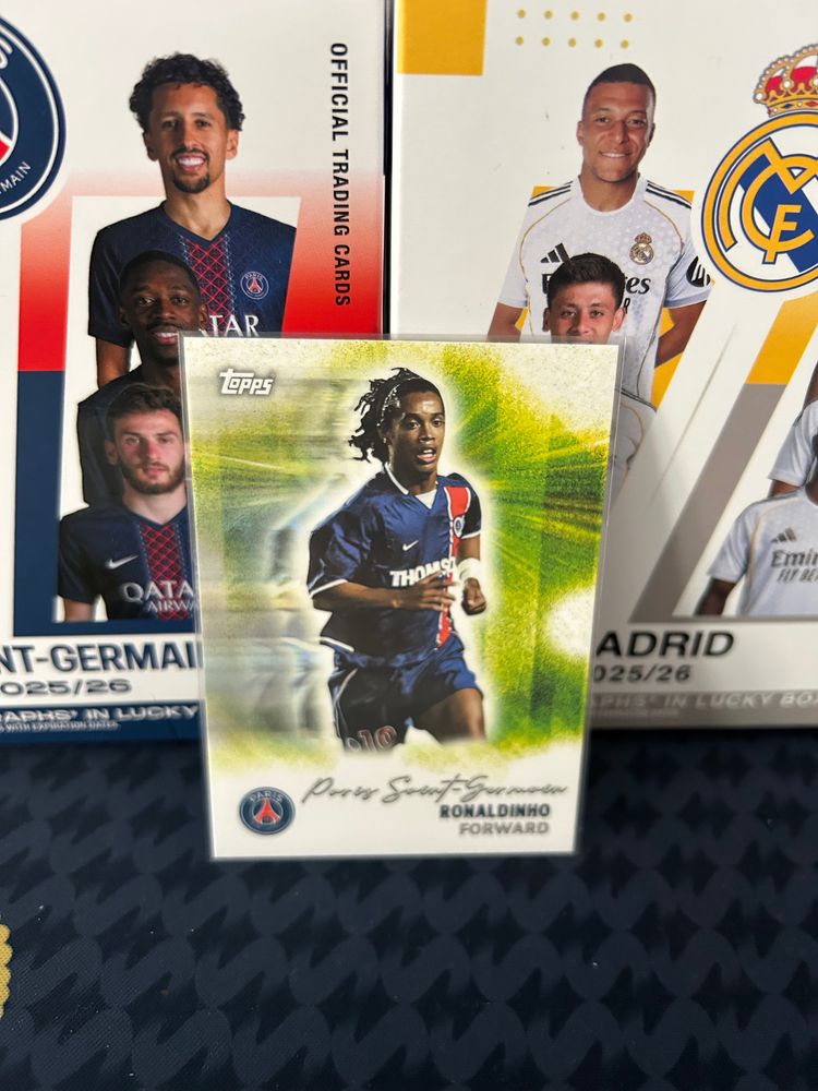 Topps Paris Saint-Germain Ronaldinho Trading Card