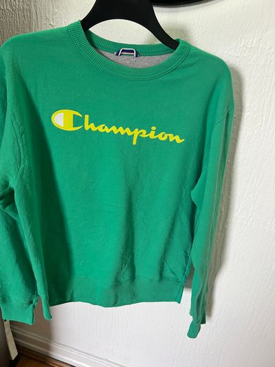 Champion Green Sweatshirt medium