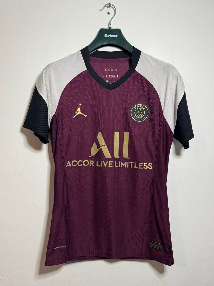 Nike Paris Saint-Germain 2020/21 Third Jersey Size  Small
