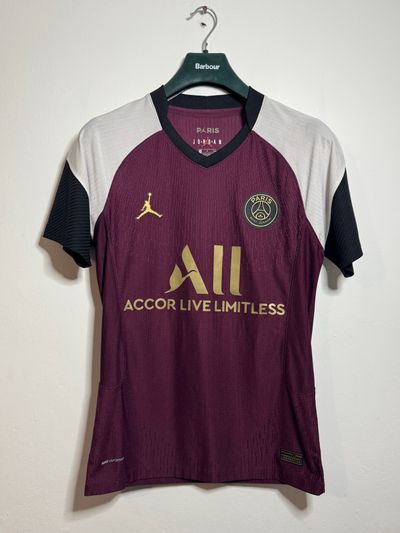 Nike Paris Saint-Germain 2020/21 Third Jersey Size Small