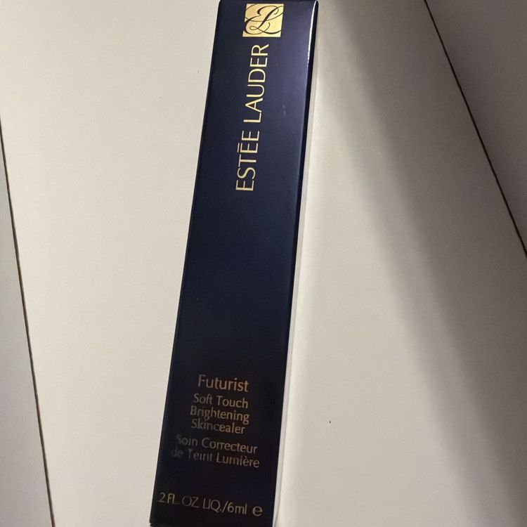 Estée Lauder Futurist Soft Touch Brightening Skincealer Concealer 5N BNIB image 1