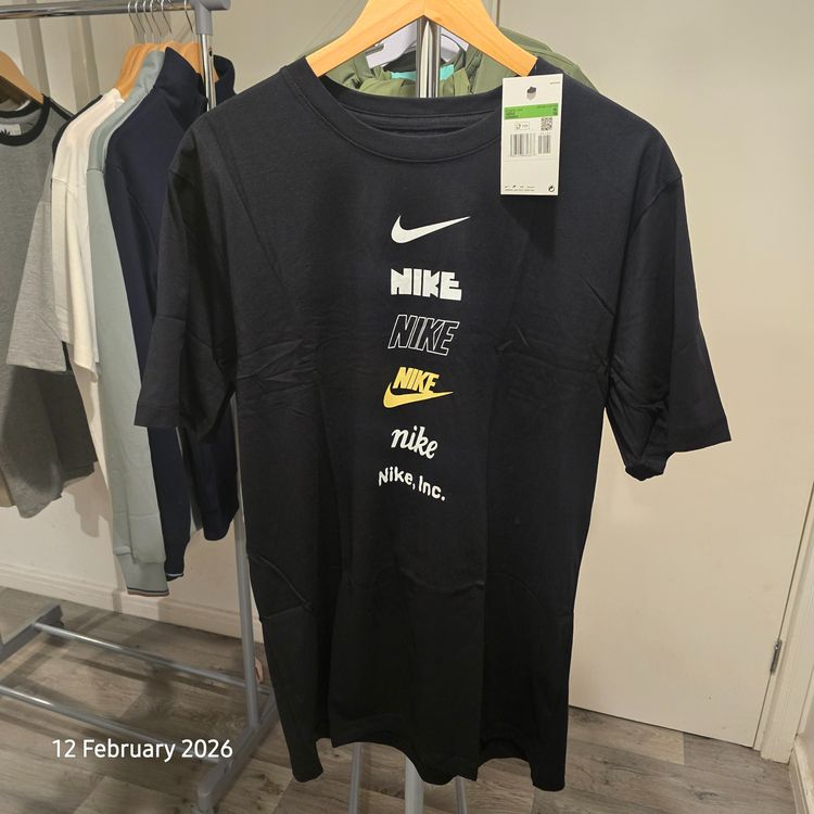 Nike Black Graphic T-Shirt