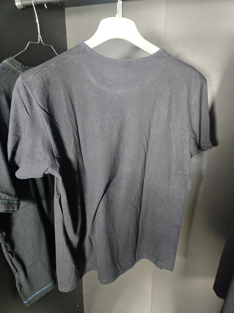 Immagine di Black T-Shirt 2