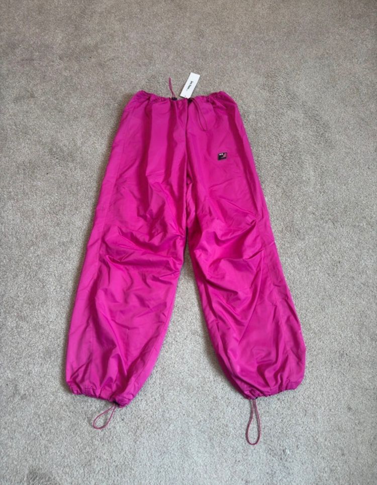Pink Iest Frans shell cargos