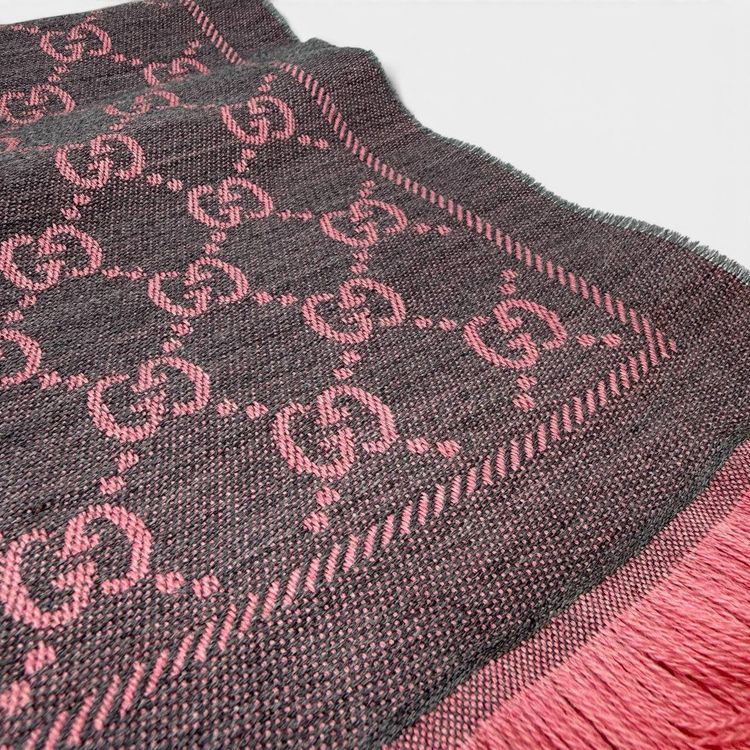Sciarpa GG in lana Jacquard image 5