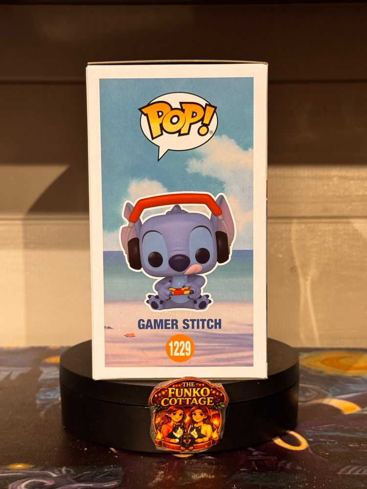 Immagine di Funko Pop Gamer Stitch Vinyl Figure 5