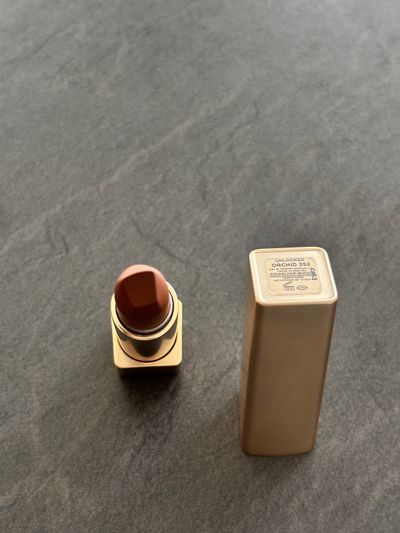 Hourglass Lipstick