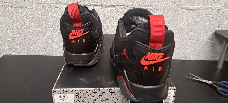 Jordan MVP 92 UK 8 EUR 42.5 Black Gym Red Anthracite  Brand New Box No Lid image 4