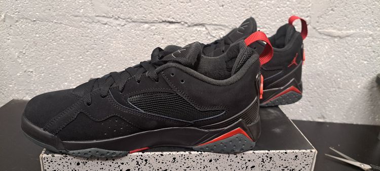 Jordan MVP 92 UK 8 EUR 42.5 Black Gym Red Anthracite  Brand New Box No Lid image 3