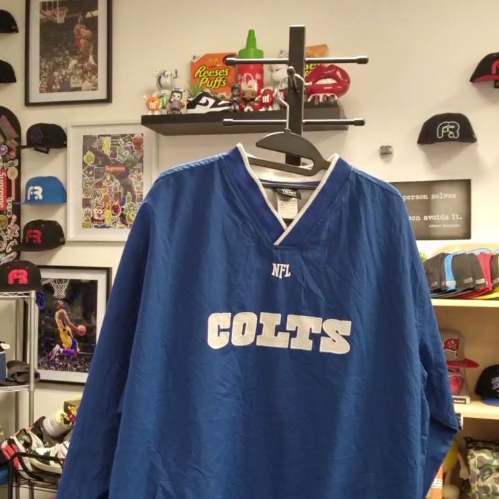 Size Large Immaculate Condition