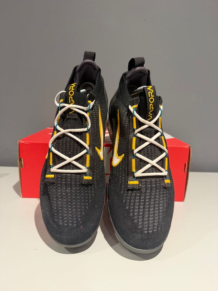 Nike Air VaporMax 2021 FK Black University Gold – UK 10 (No Box) image 3