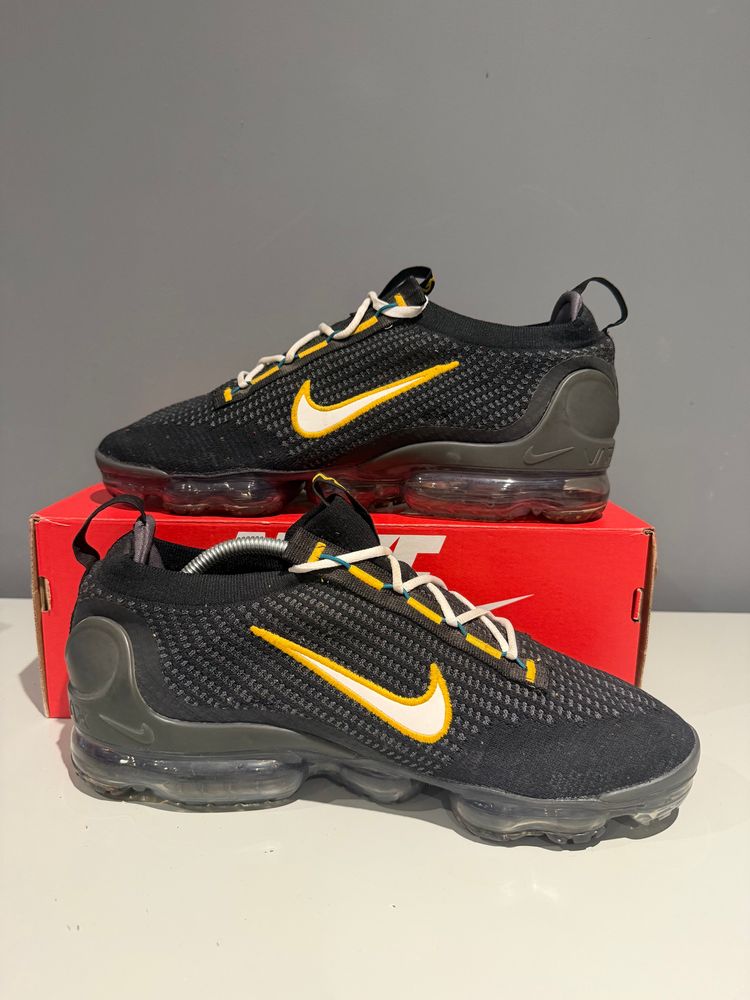 Nike Air VaporMax 2021 FK Black University Gold – UK 10 (No Box) image 2