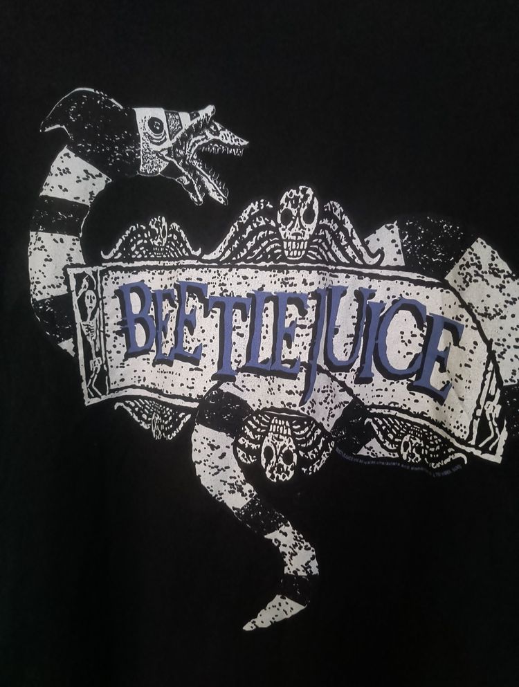 black Beetlejuice graphic t-shirt 3