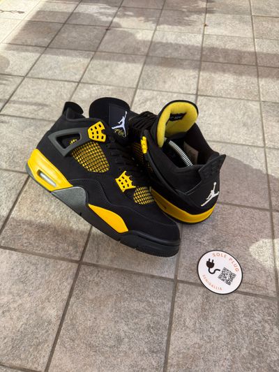 Jordan 4 Thunder (2023) size 44 - VNDS No Box