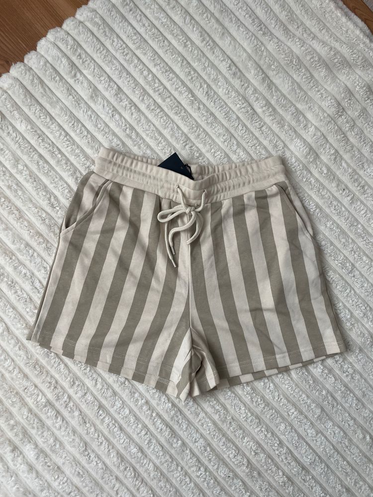 Pieces Striped Shorts product image