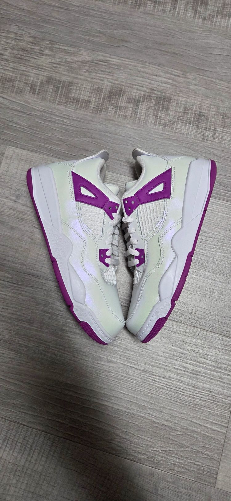 Jordan Jordan 4 Hyper Violet  product image