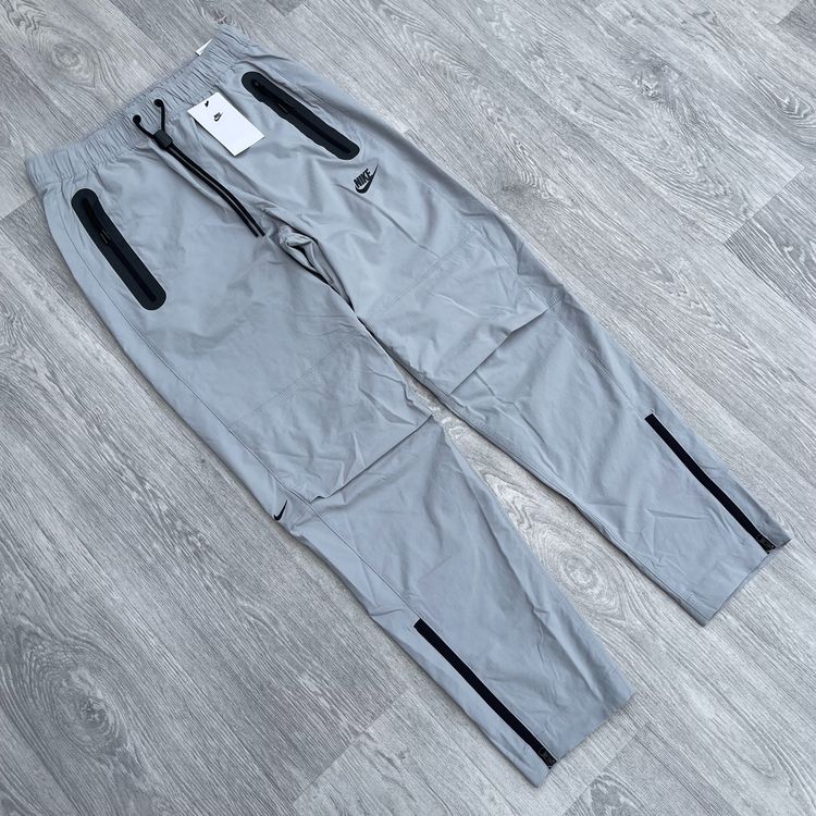 Nike Nike Tech Woven Cargo Track Pants Bottoms Tapered Open Hem - Grey [IB6663-012] product image