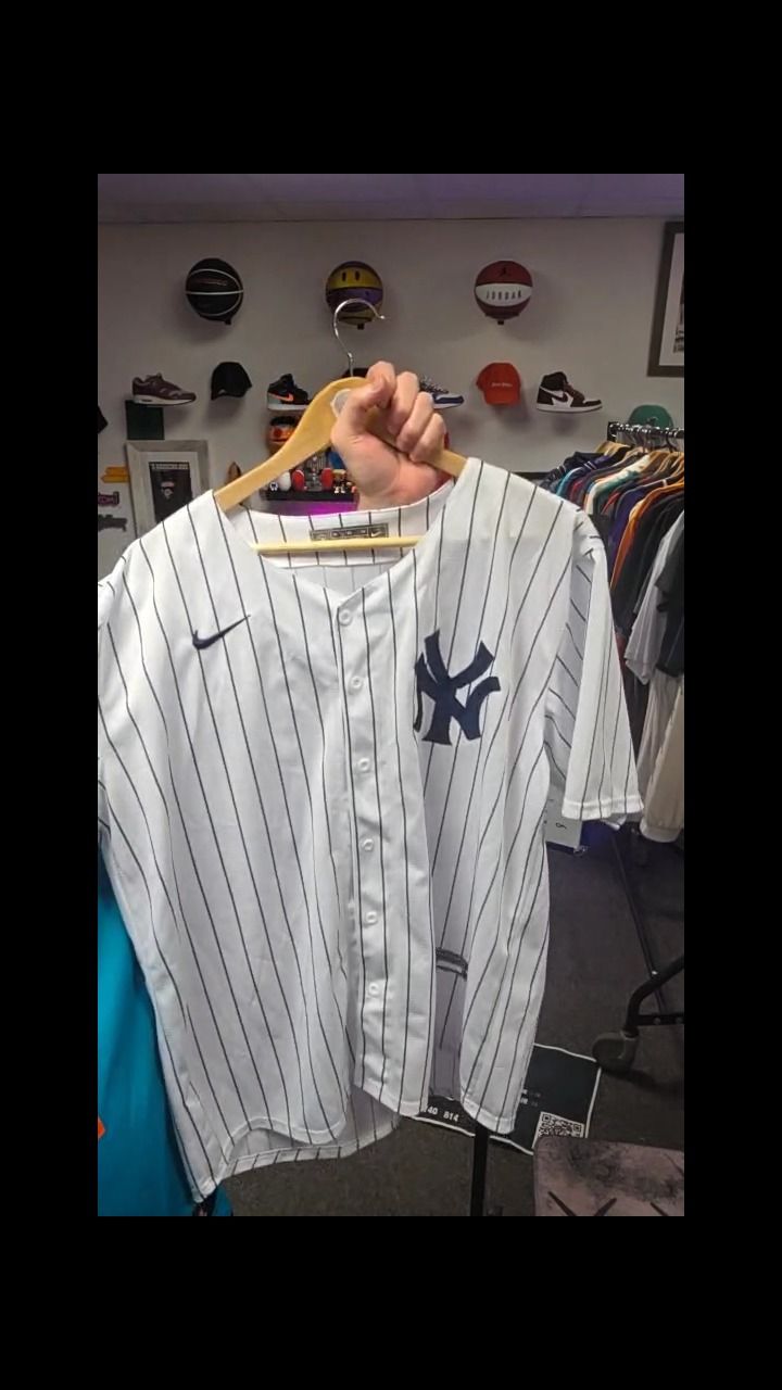 Other yankees jersey in size xl product image
