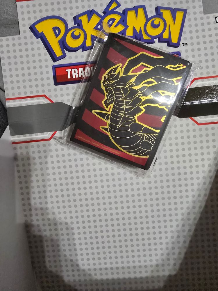 Pokémon Card Sleeve With Giratina Design 65 pieces