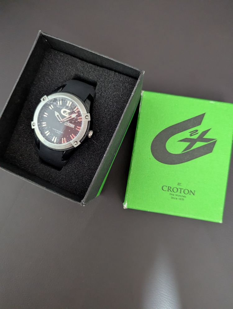 Croton G2 wristwatch