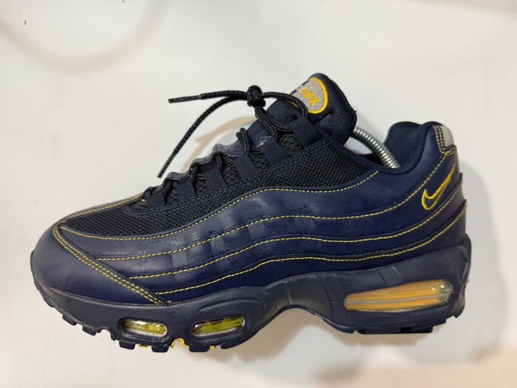 Nike Sneakers 95 very clean 