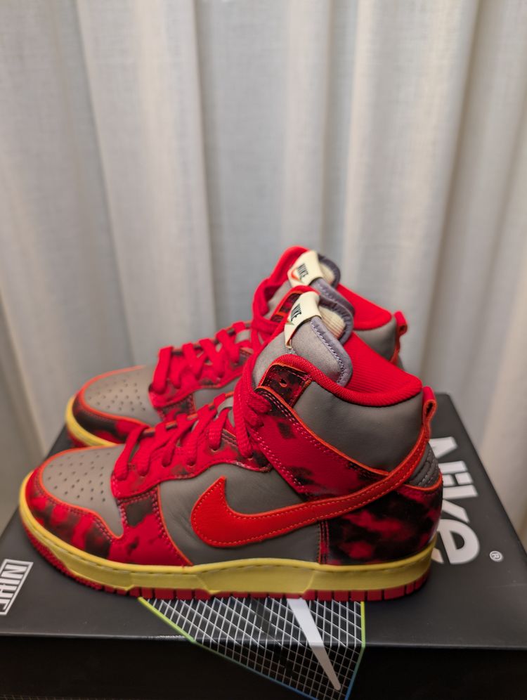 Nike Dunk Hi 1985 size 40