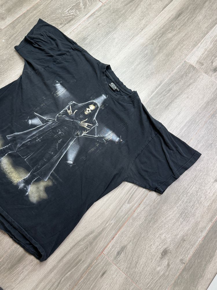 Spiral Black Graphic T-Shirt image 8