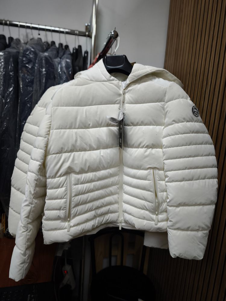 White Puffer Jacket With Hood