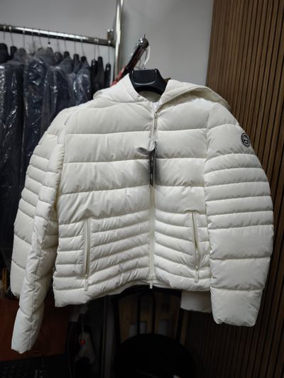 White Puffer Jacket With Hood